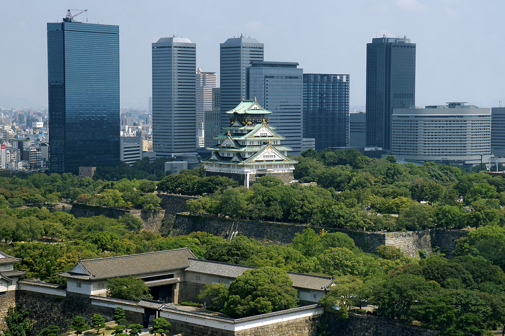 http://www.suzukishoten-museum.com/blog/images/1024px-Osaka_Castle_03bs3200%E5%A4%A7%E9%98%AA%E5%9F%8E.jpg