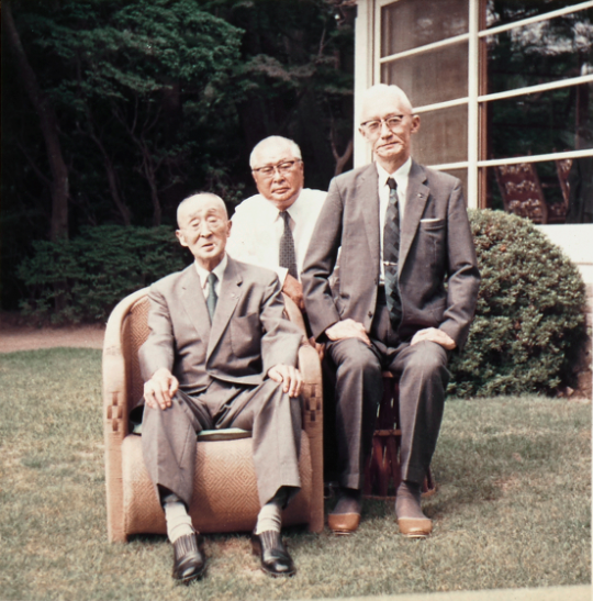 鈴木商店こぼれ話シリーズ㉝「料亭「吉兆」創業者・湯木貞一を支えた茶